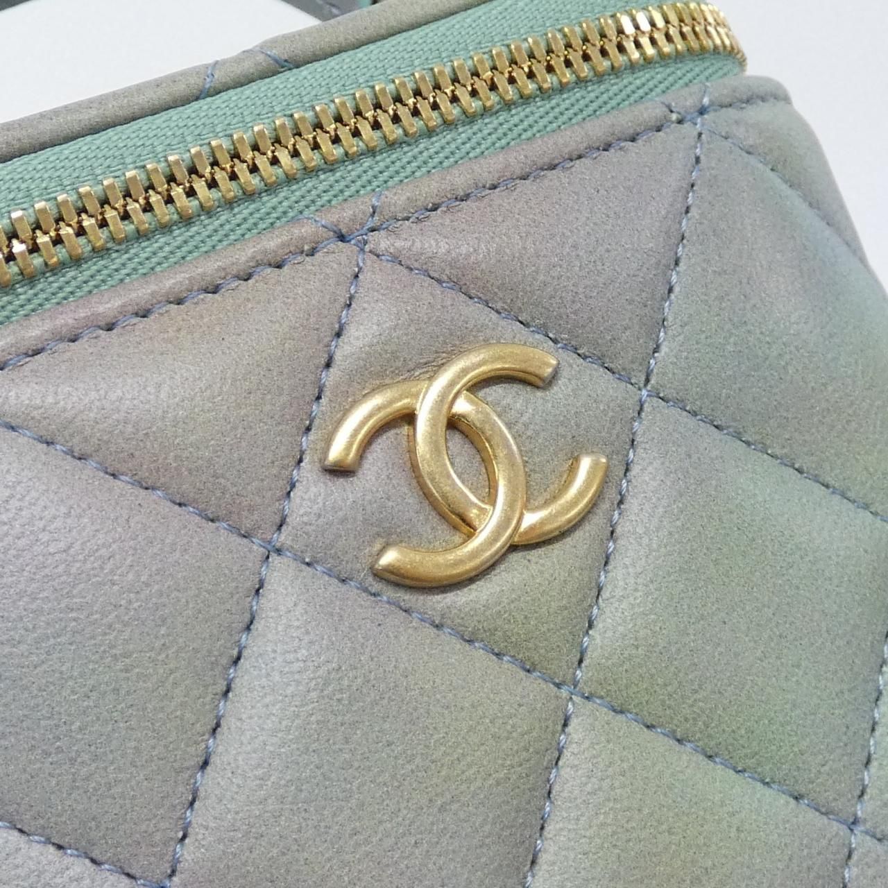 Chanel Bag Handbag Green — view 5