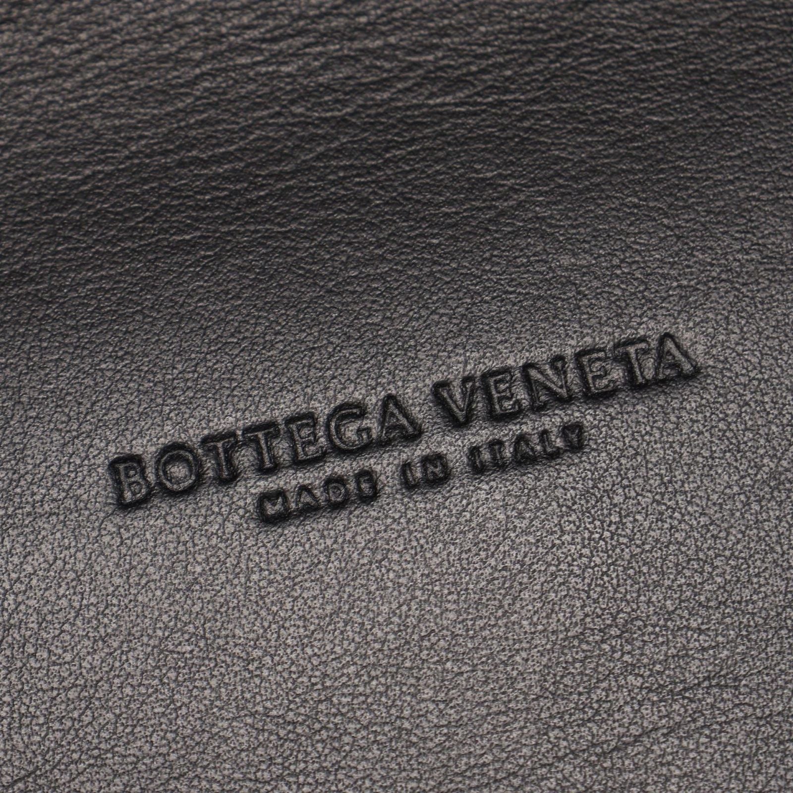 Bottega Veneta Handbag the Swoop Medium 2-Way Black Leather — view 4