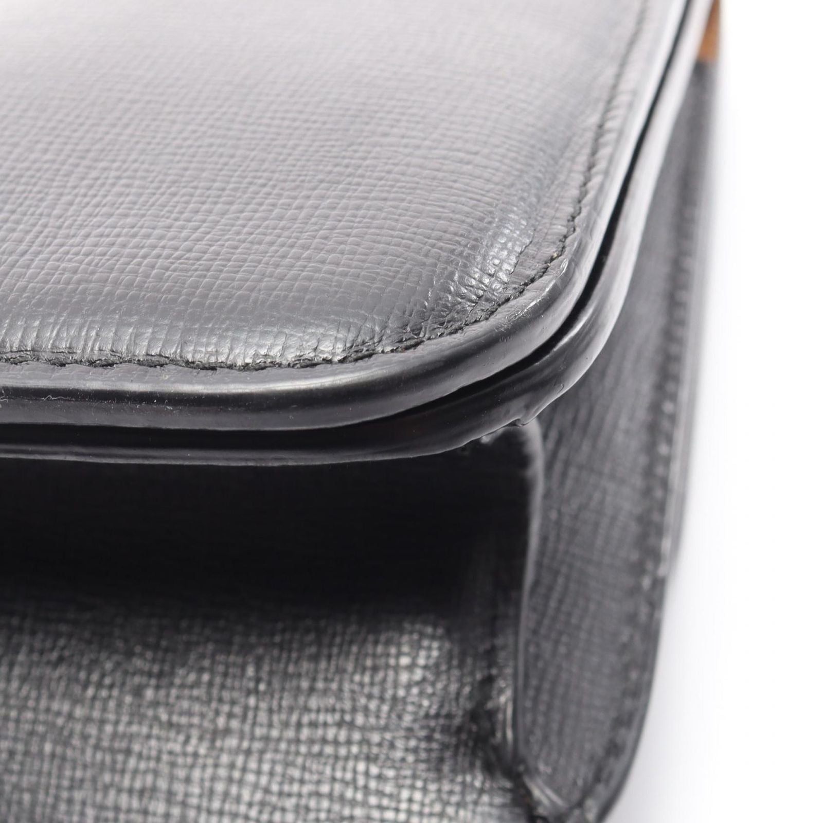 Bottega Veneta Shoulder Bag the Classic Black Leather — view 7