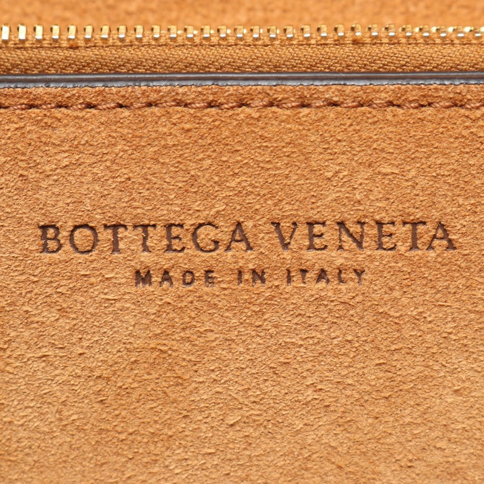 Bottega Veneta Shoulder Bag the Classic Black Leather — view 4