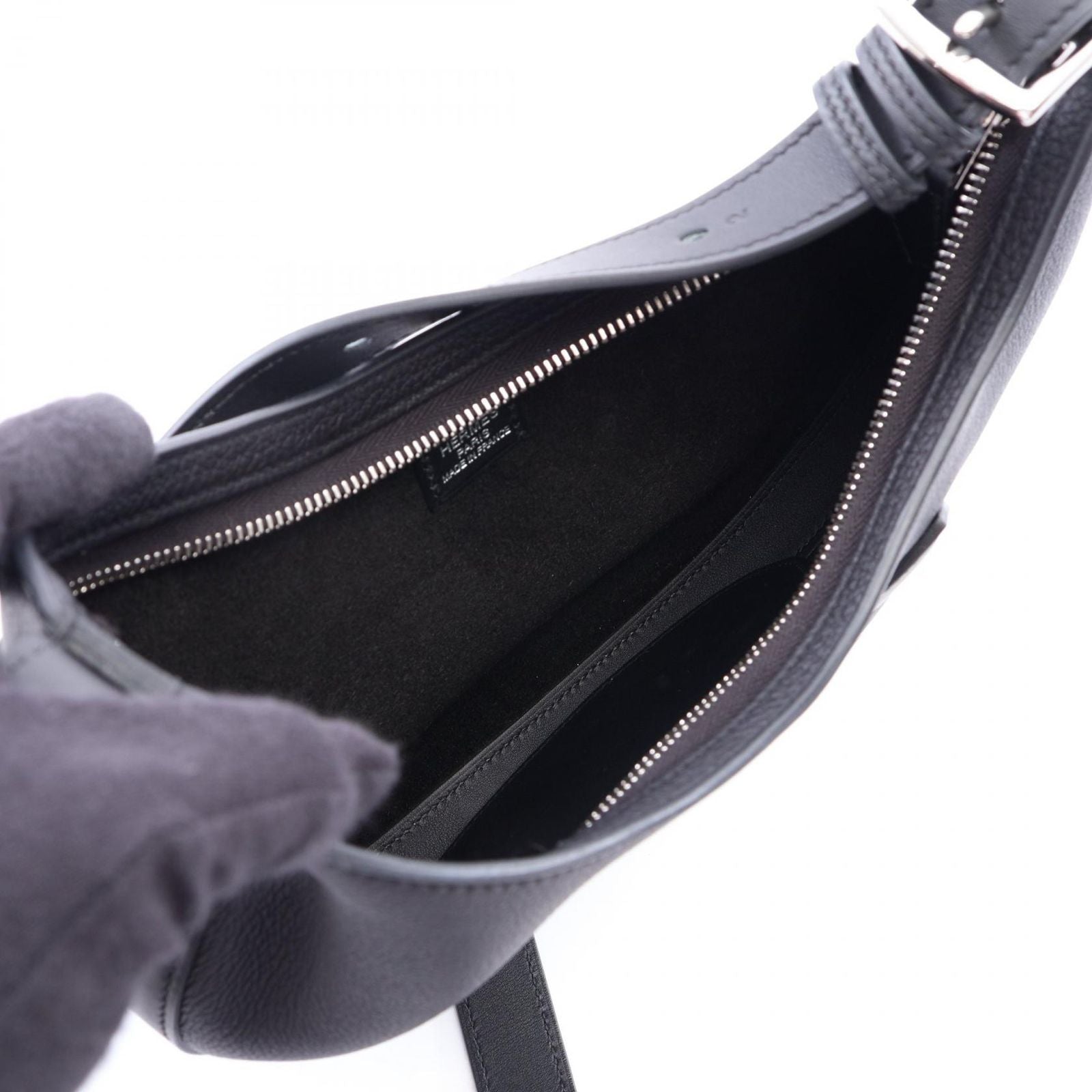 Hermes Shoulder Bag Petit Arcon Black Leather — view 3