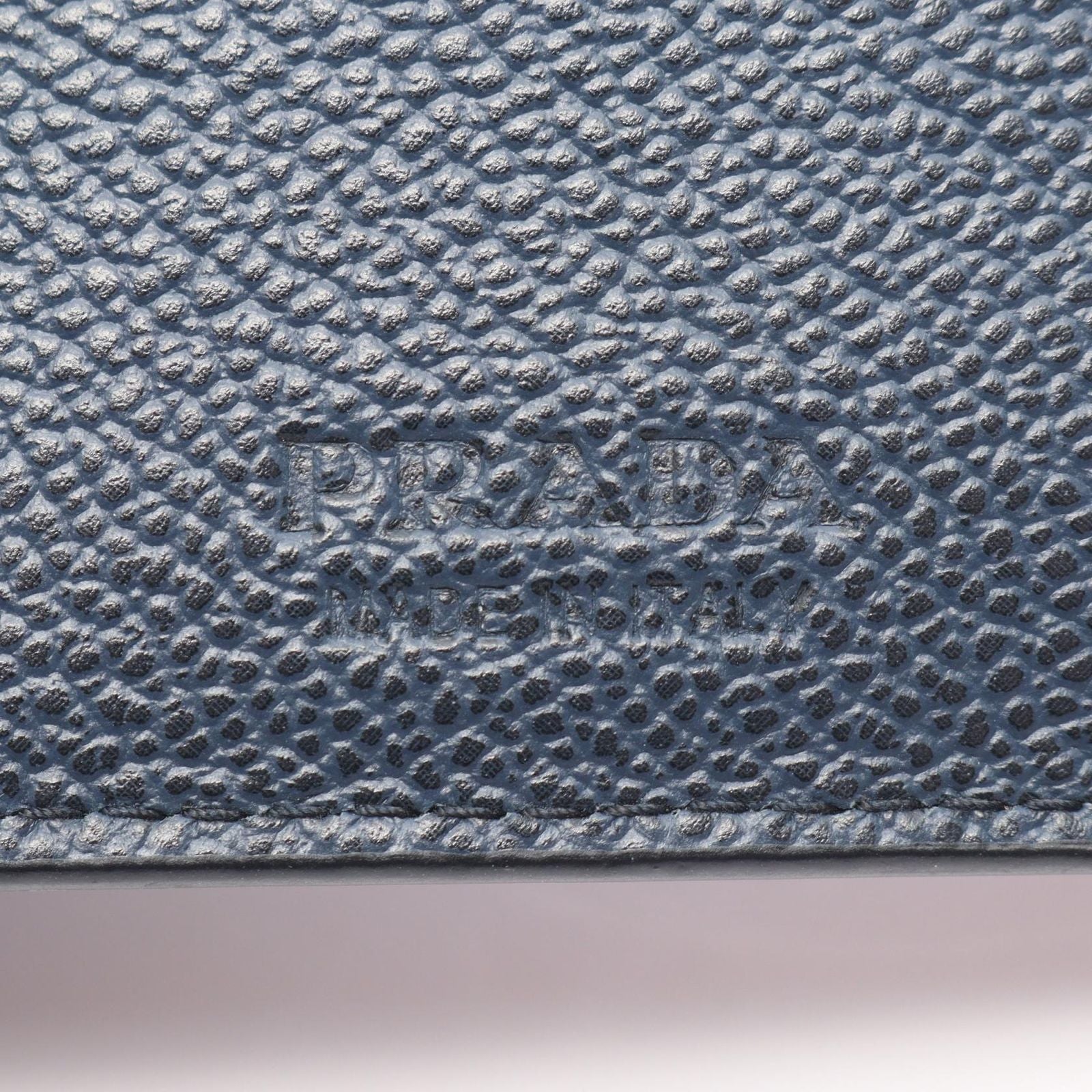 Prada Bifold Wallet Vit Micro Grain Navy Red Leather Billfold — view 4