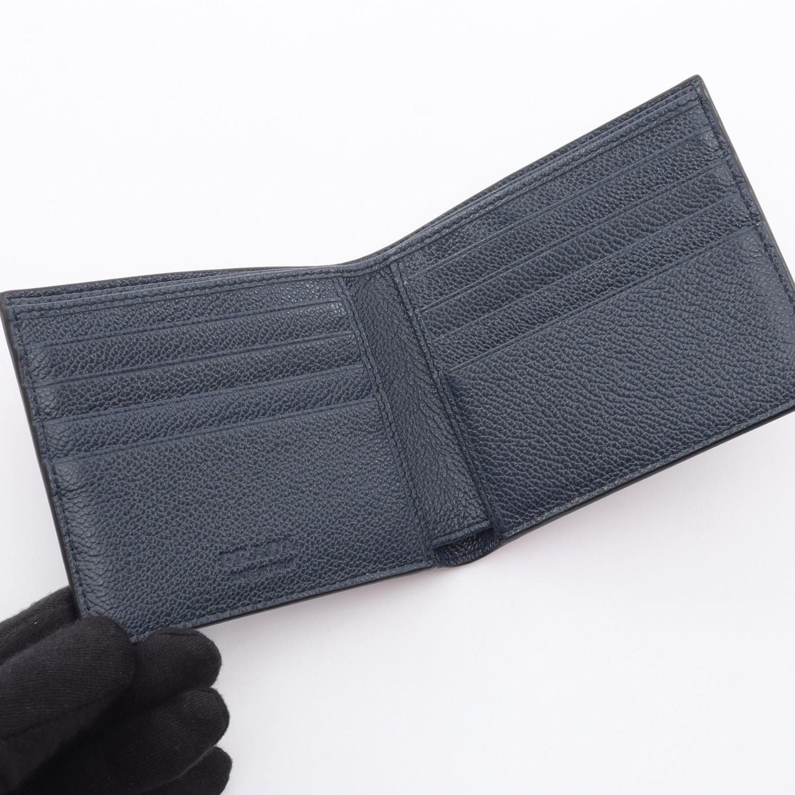 Prada Bifold Wallet Vit Micro Grain Navy Red Leather Billfold — view 3