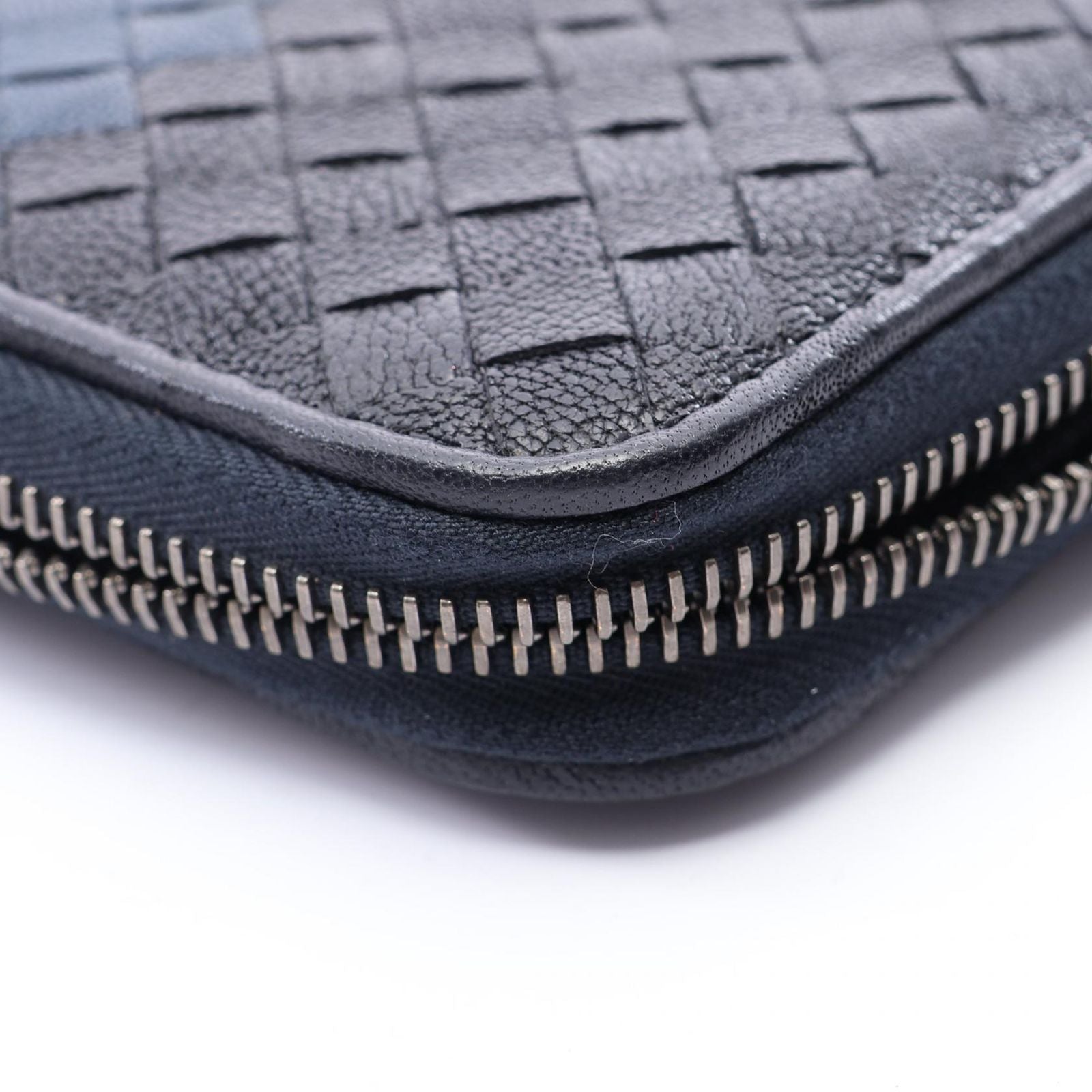 Bottega Veneta Round Wallet Intrecciato Black Navy Blue Leather — view 8