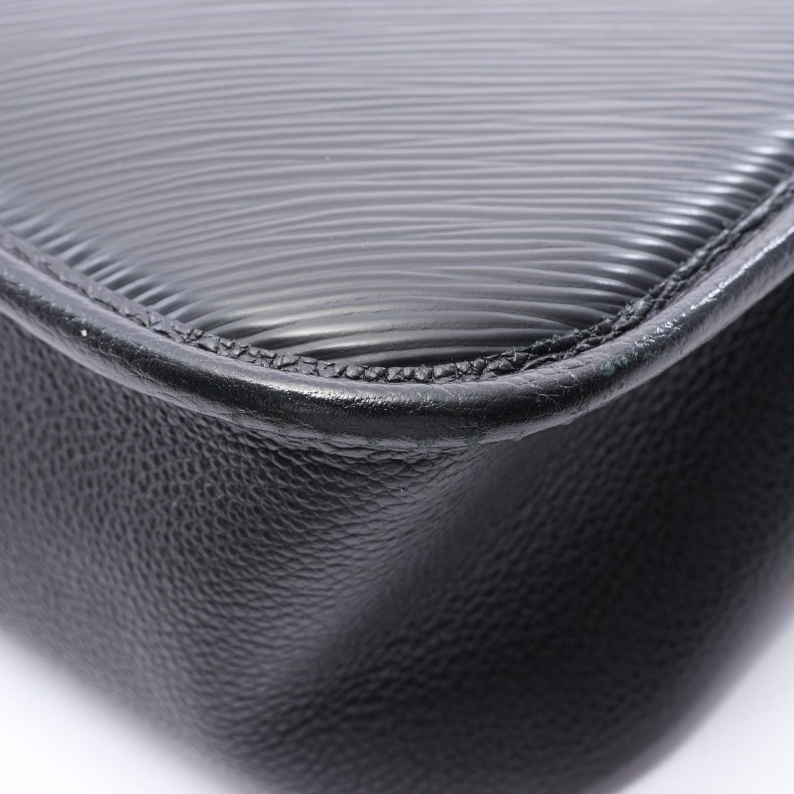 Louis Vuitton Shoulder Bag Buci NM Noir Leather — view 8