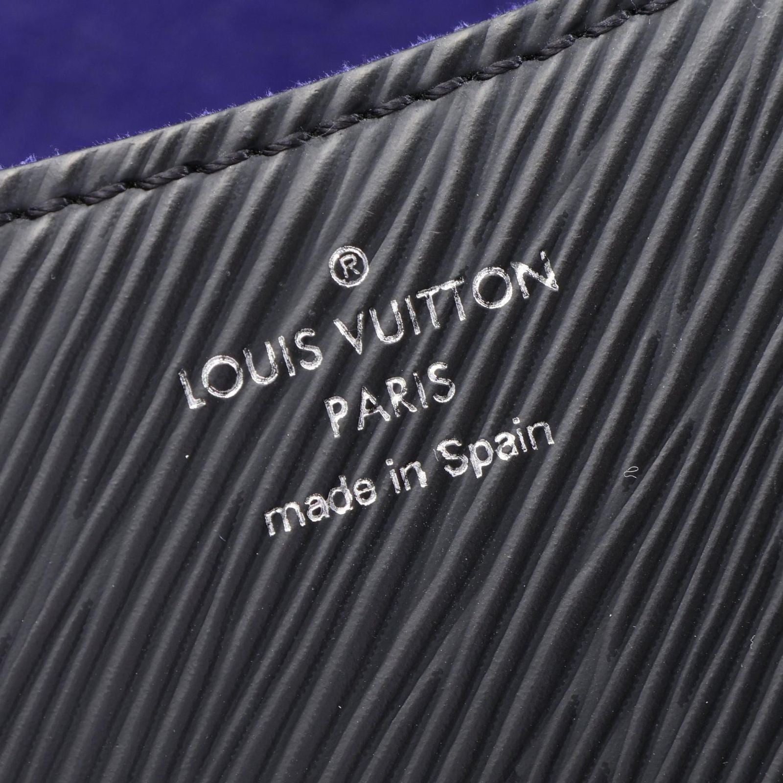 Louis Vuitton Shoulder Bag Buci NM Noir Leather — view 4