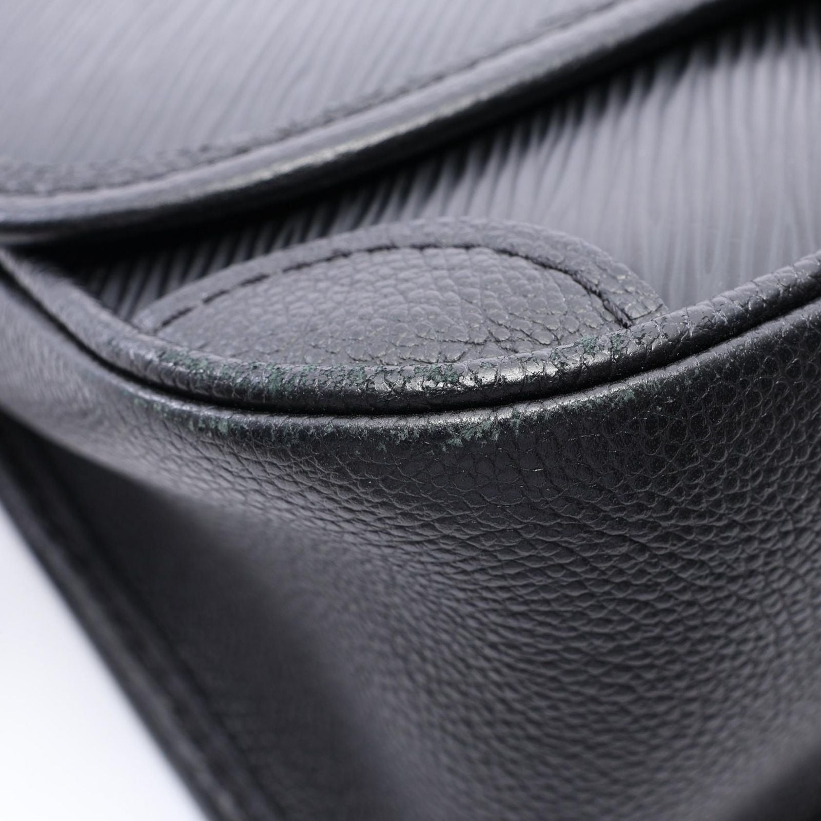 Louis Vuitton Shoulder Bag Buci NM Noir Leather — view 6