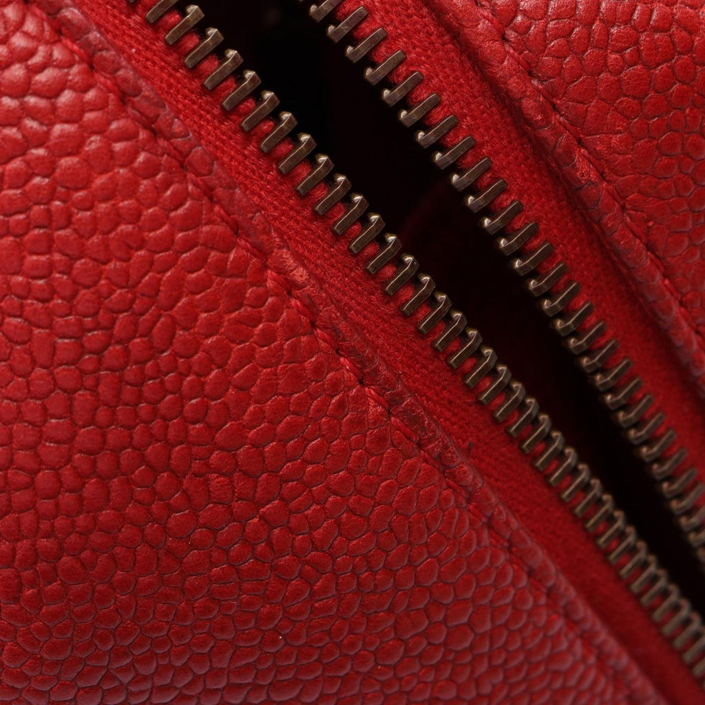 Chanel Shoulder Bag Quilted Bow Red Caviar Leather — view 6