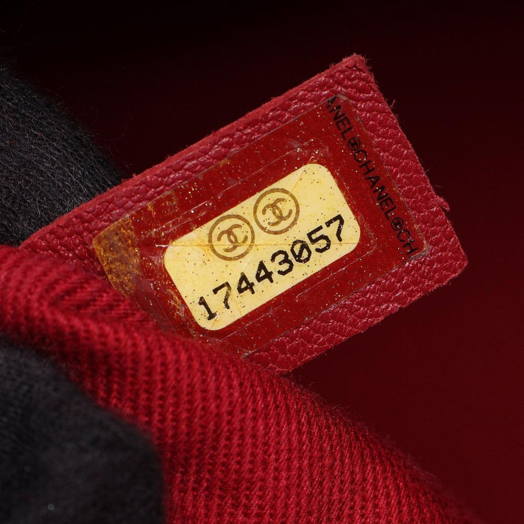 Chanel Shoulder Bag Quilted Bow Red Caviar Leather — view 5