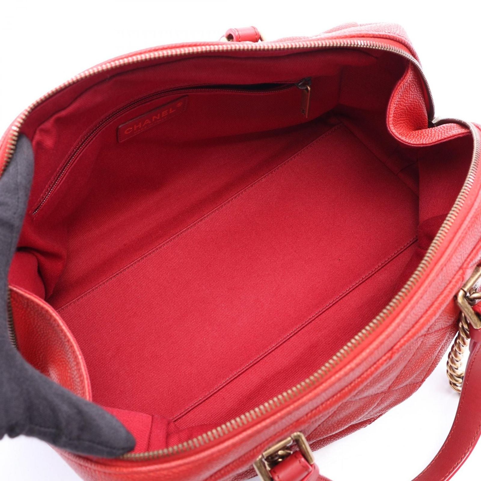 Chanel Shoulder Bag Quilted Bow Red Caviar Leather — view 3