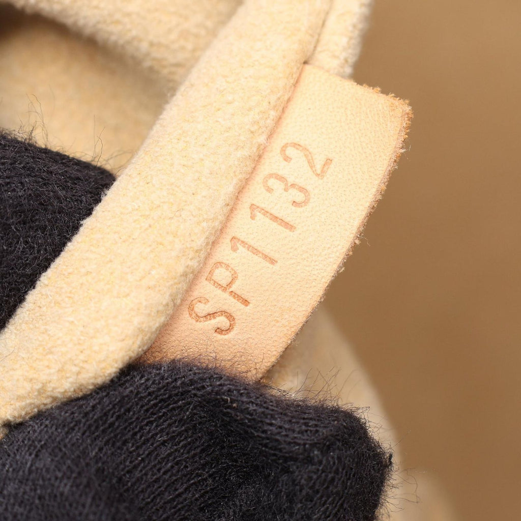 Louis Vuitton Shoulder Bag Galleria PM Leather — view 5