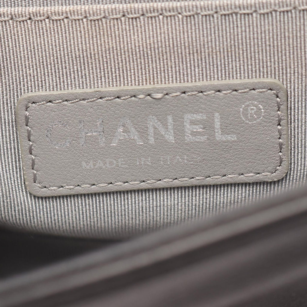 Chanel Shoulder Bag Boy Small Black Leather Chain — view 4
