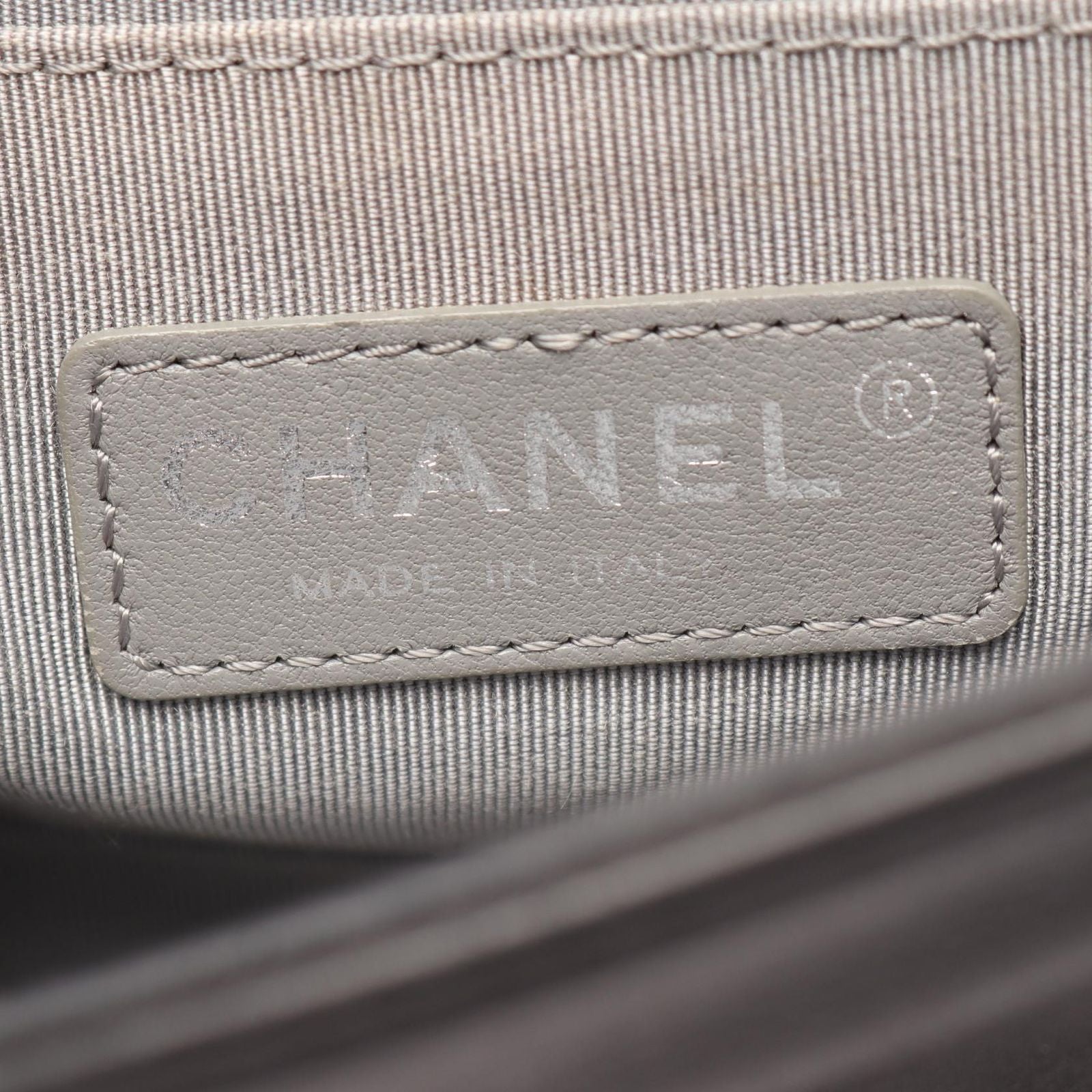 Chanel Shoulder Bag Boy Small Black Leather Chain — view 4