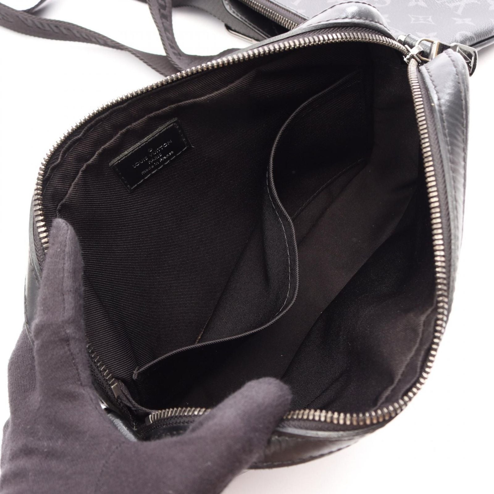 Louis Vuitton Shoulder Bag Trio Messenger Leather — view 3