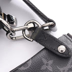 Louis Vuitton Shoulder Bag Trio Messenger Leather — view 6