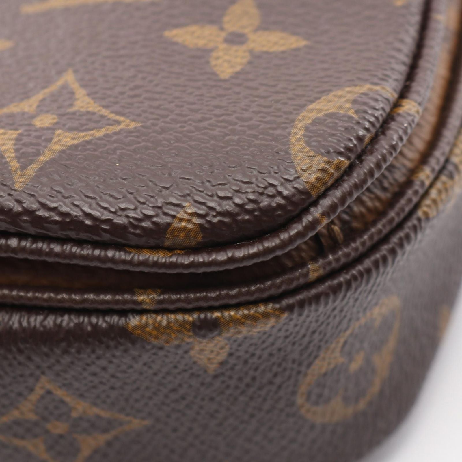 Louis Vuitton Handbag Pochette Metis MM Leather — view 8
