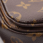 Louis Vuitton Handbag Pochette Metis MM Leather — view 7