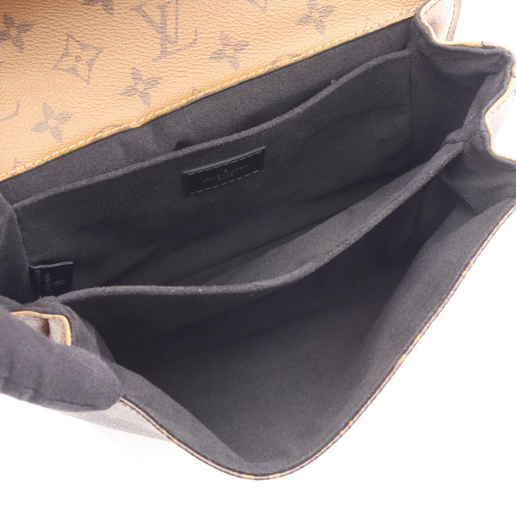 Louis Vuitton Handbag Pochette Metis MM Leather — view 3