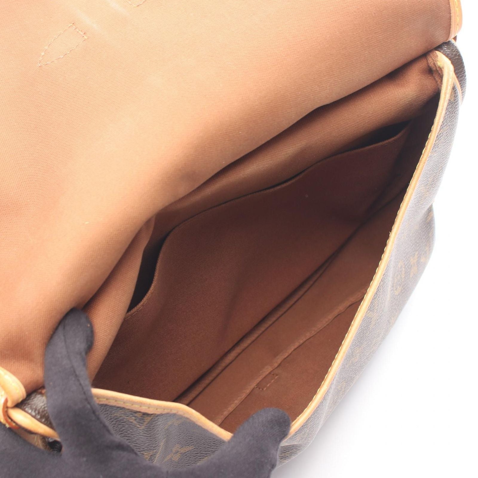 Louis Vuitton Shoulder Bag Saumur 30 Leather — view 4
