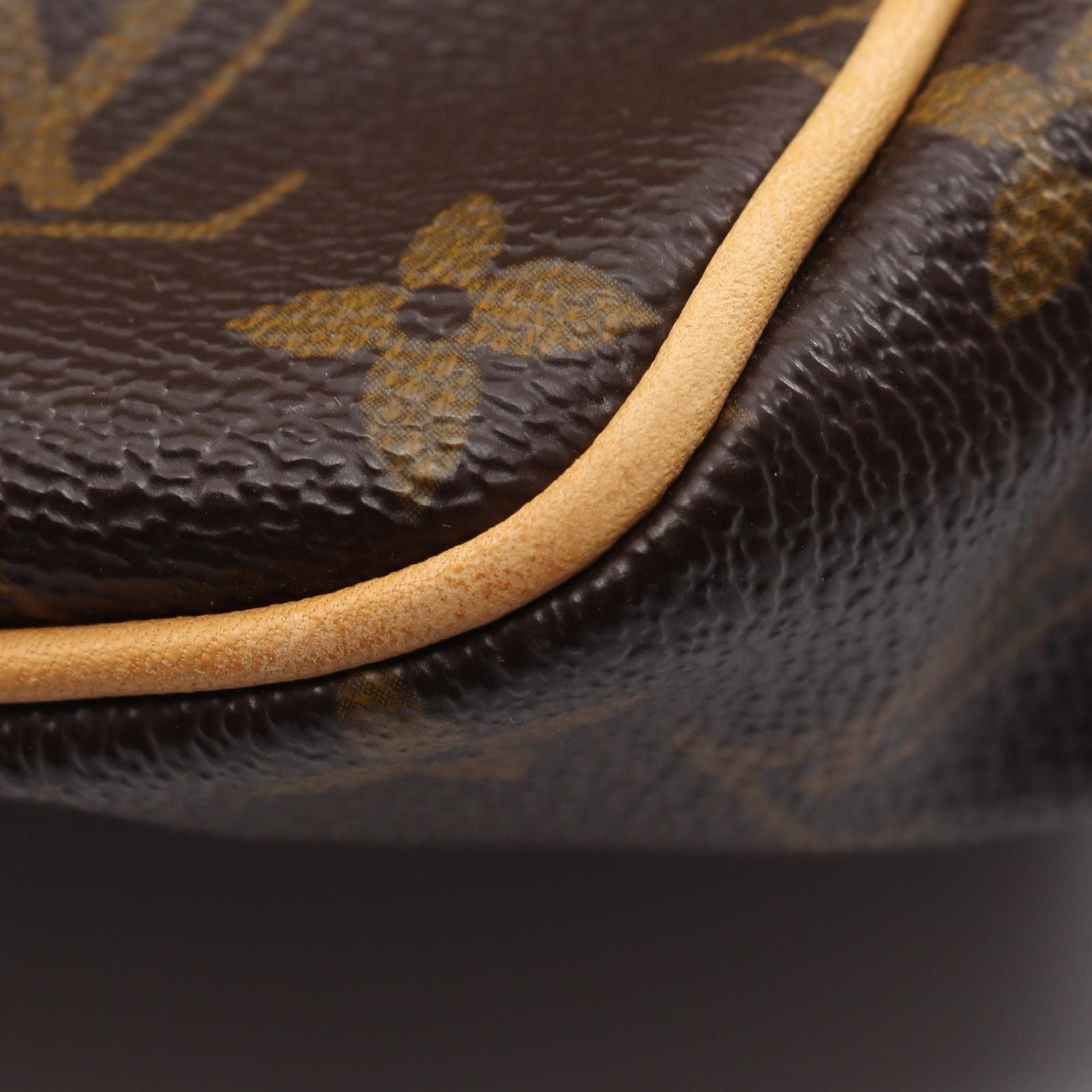 Louis Vuitton Tote Bag Batignolles Vertical Monogram Leather — view 7