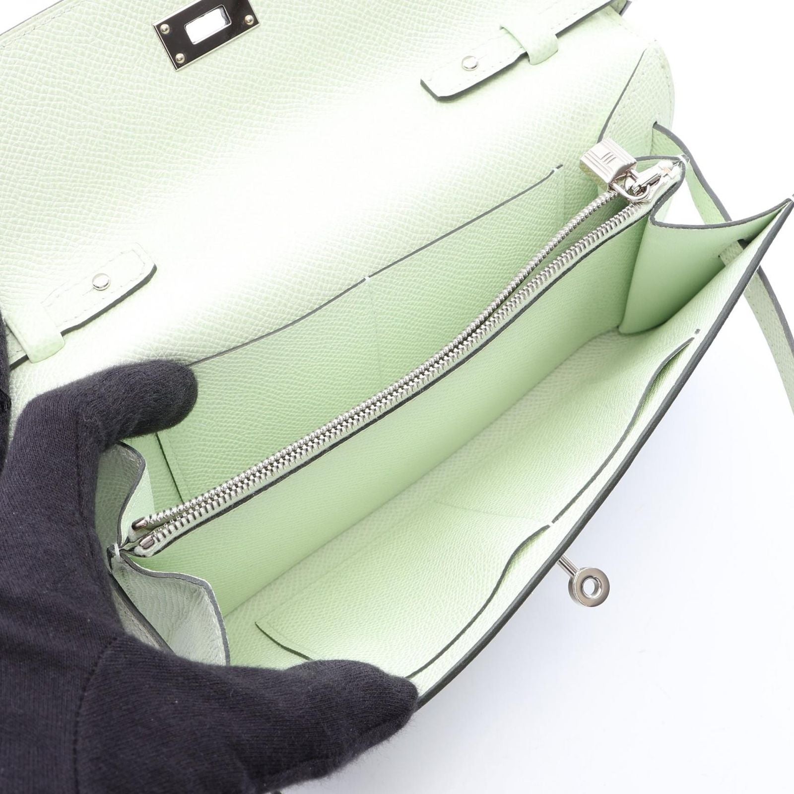 Hermes Shoulder Bag Kelly to Go Vert Fizz Leather Long — view 3