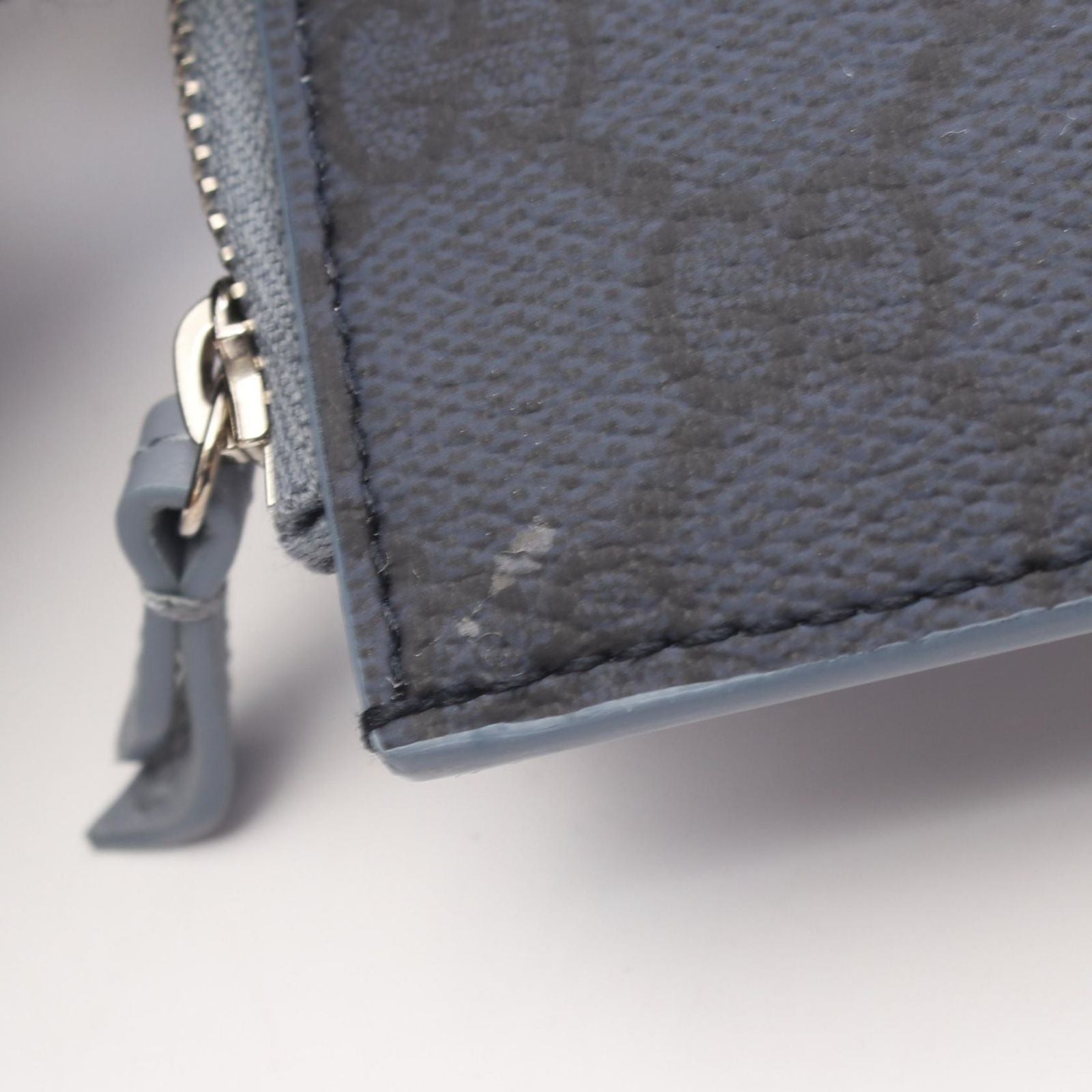 Gucci Coin Purse GG Supreme Zip Card Case Navy Leather Dusty Blue Trim — view 6