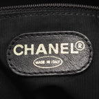 Chanel Shoulder Bag CC Logo Black Caviar Leather Chain — view 4