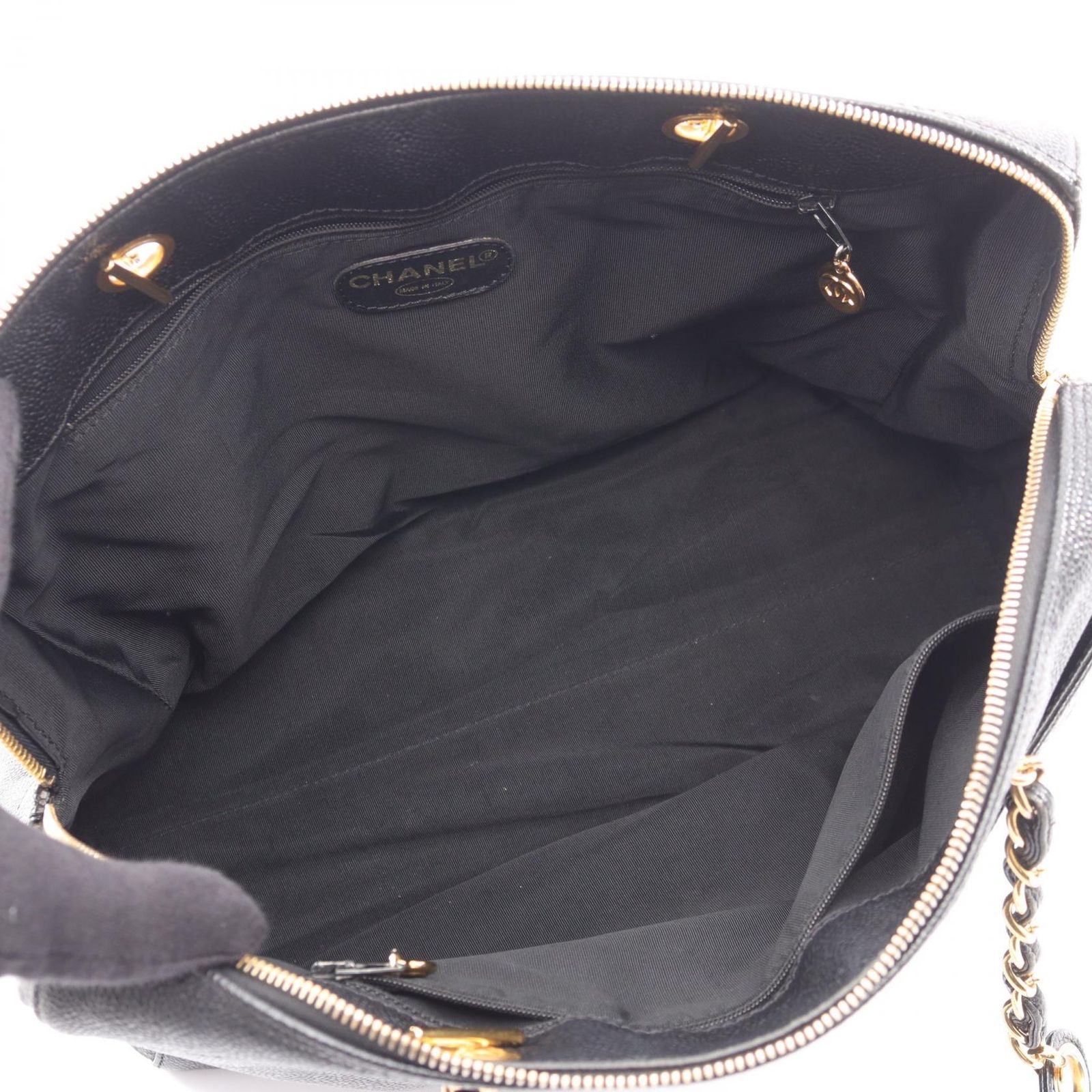 Chanel Shoulder Bag CC Logo Black Caviar Leather Chain — view 3