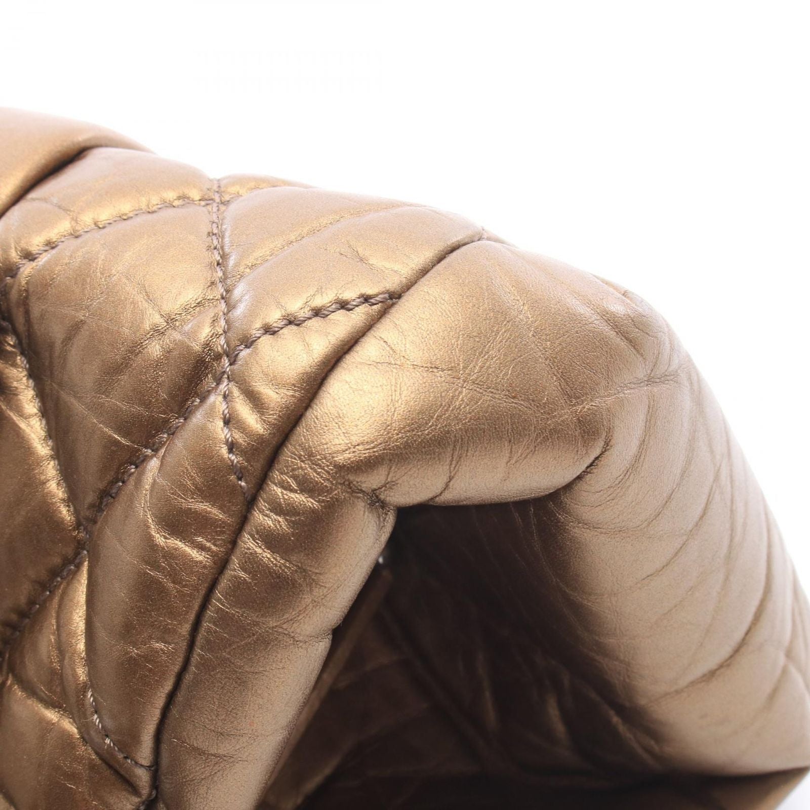 Chanel Handbag Quilted Kiss Lock Blanc Leather — view 6