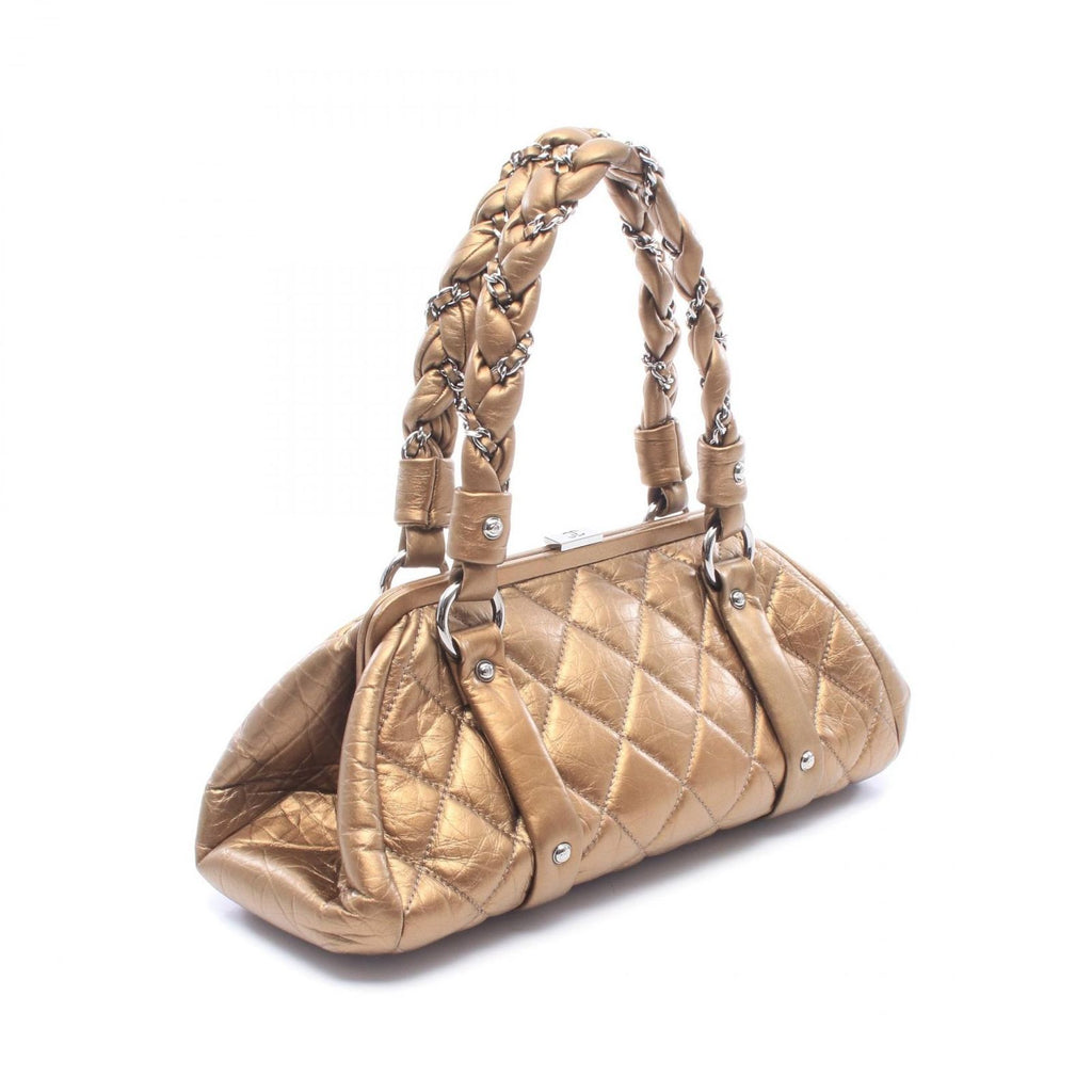 Chanel Handbag Quilted Kiss Lock Blanc Leather — view 2