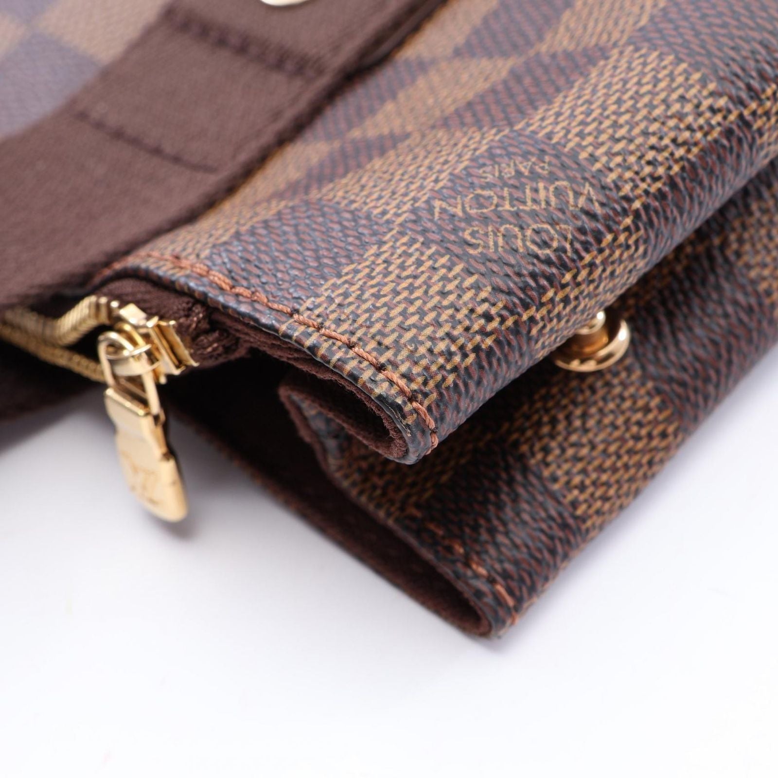 Louis Vuitton Tote Bag Cabas Beaubourg Leather — view 8