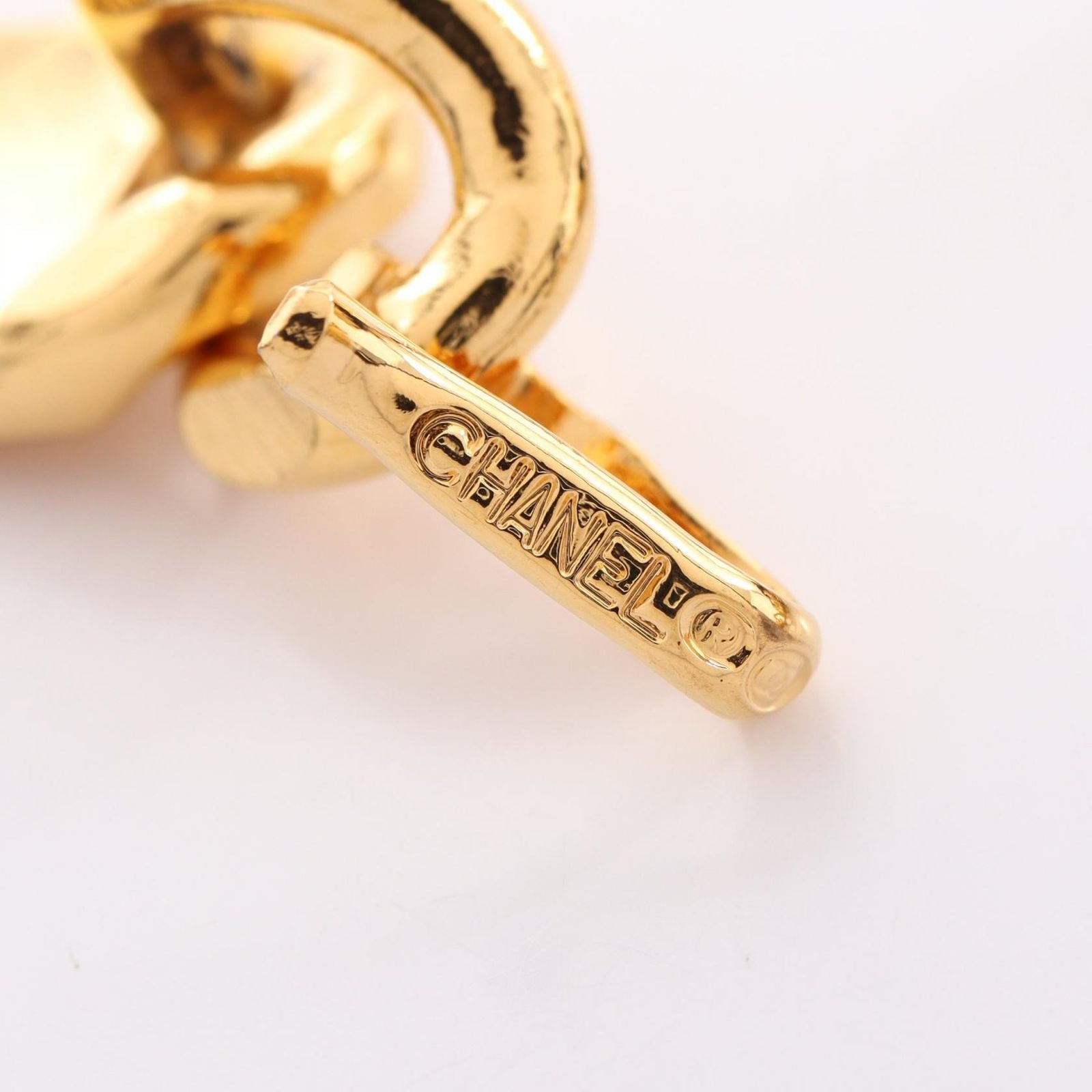 Chanel Belt CC Logo Coin Chain Leather — view 4