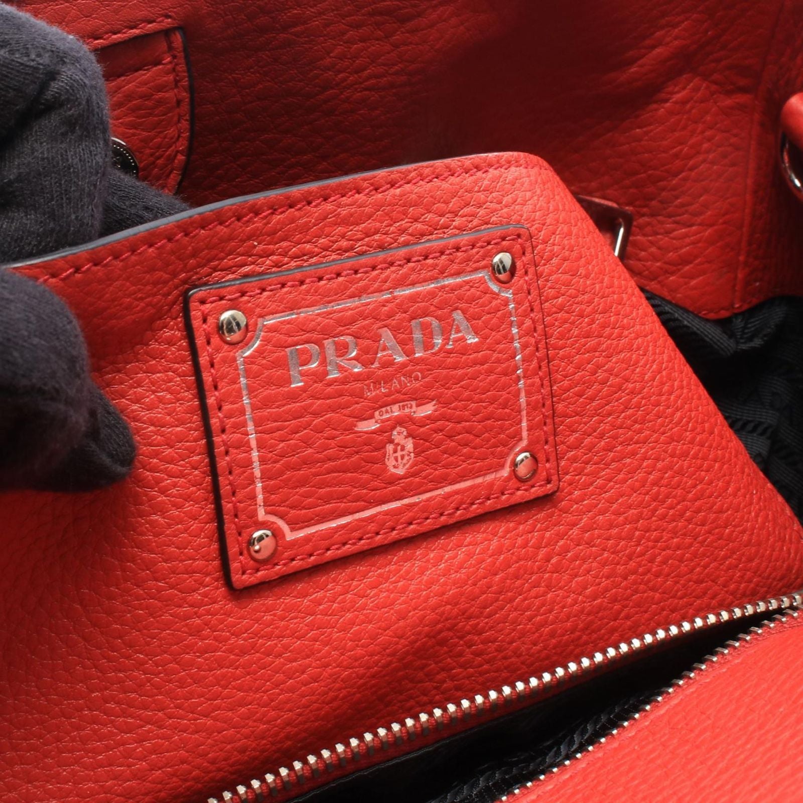 Prada Tote Bag Vitello Phenix Red Leather Triangle Logo — view 4