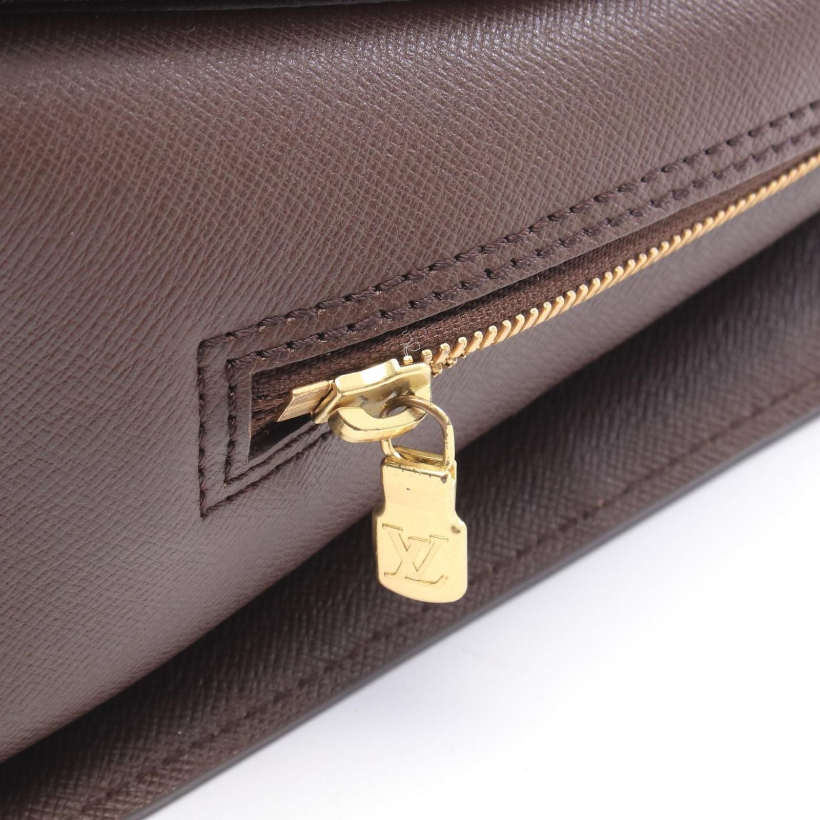 Louis Vuitton Handbag Triana Leather — view 8