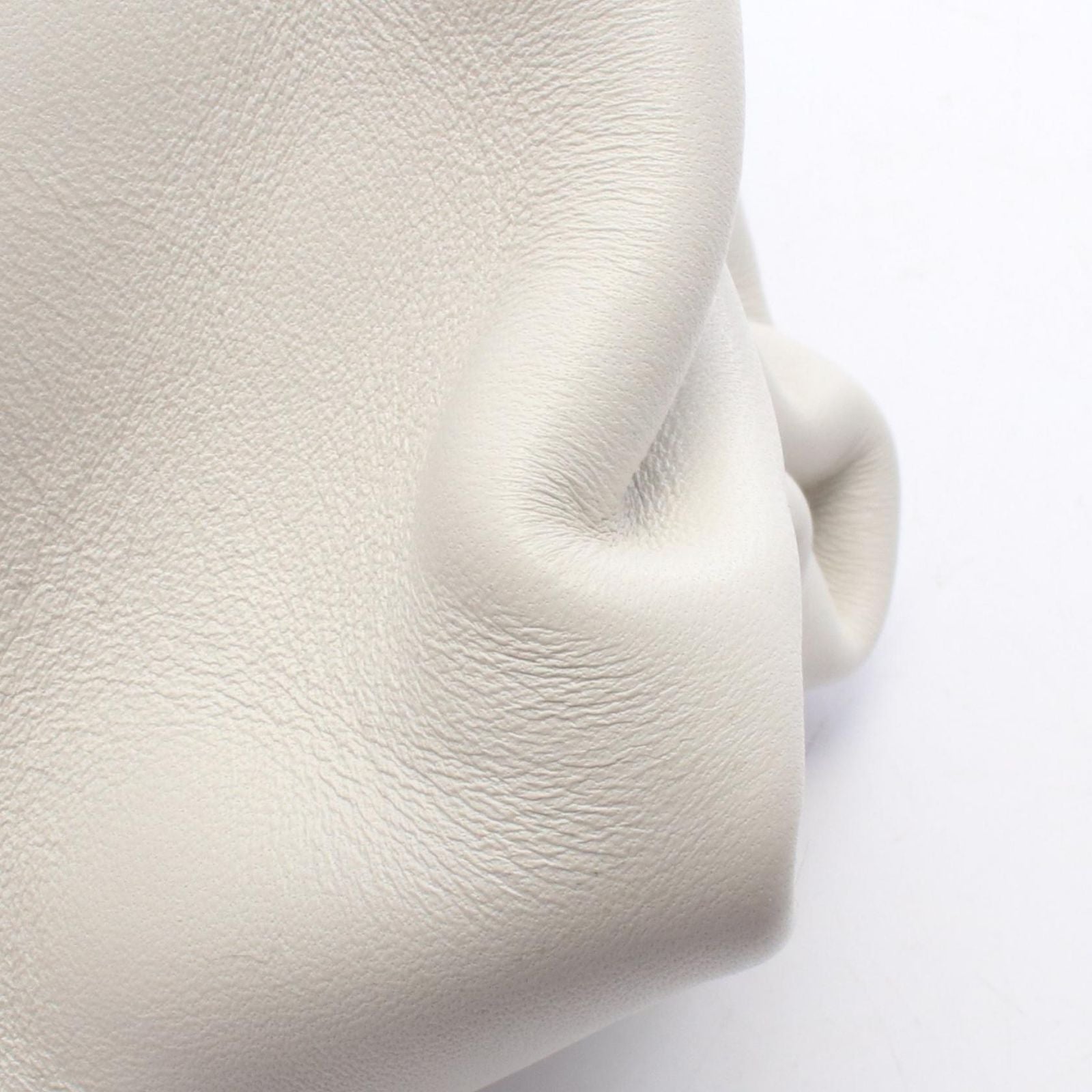 Bottega Veneta Clutch Triangle Flap White Leather — view 6