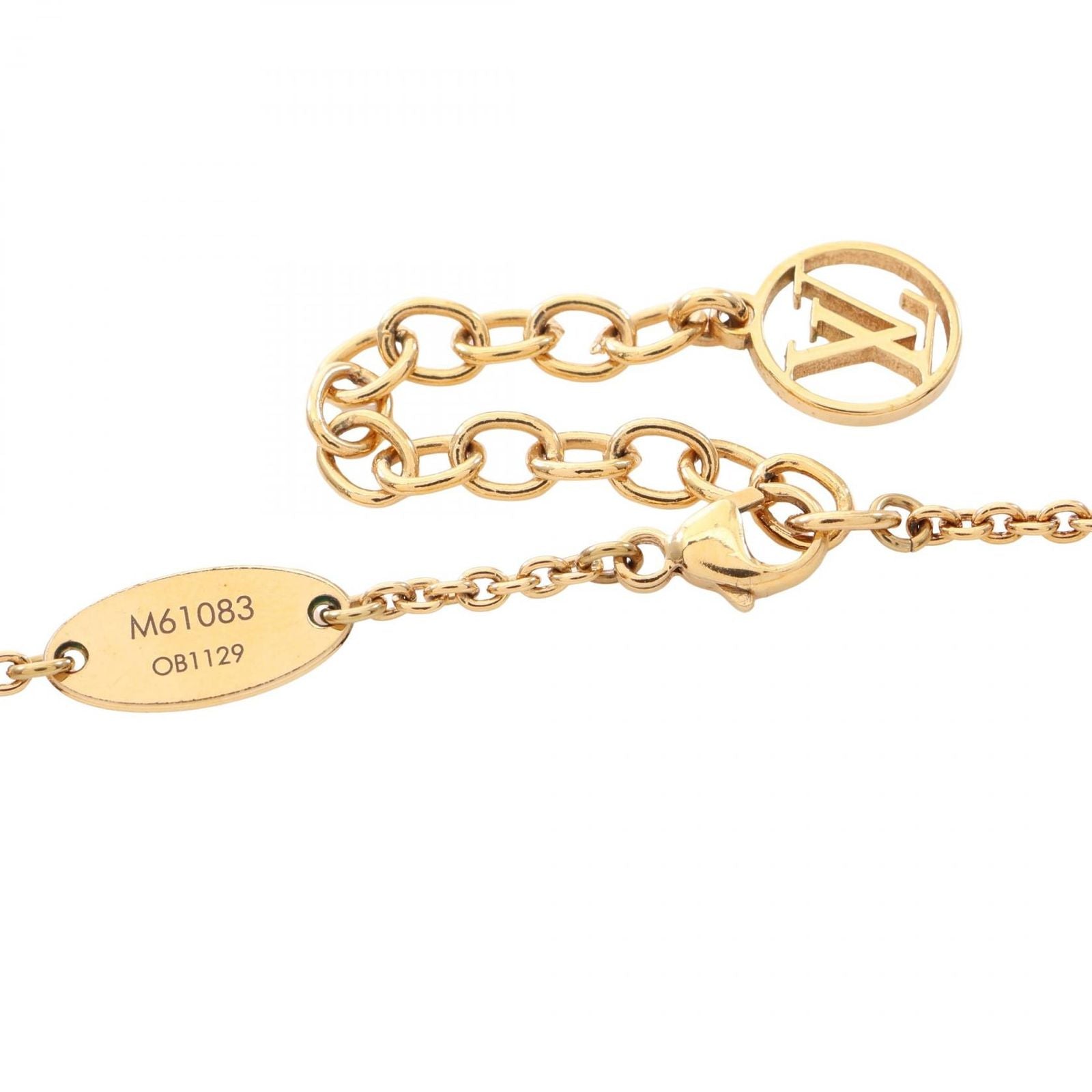 Louis Vuitton Necklace Essential V-neck — view 4