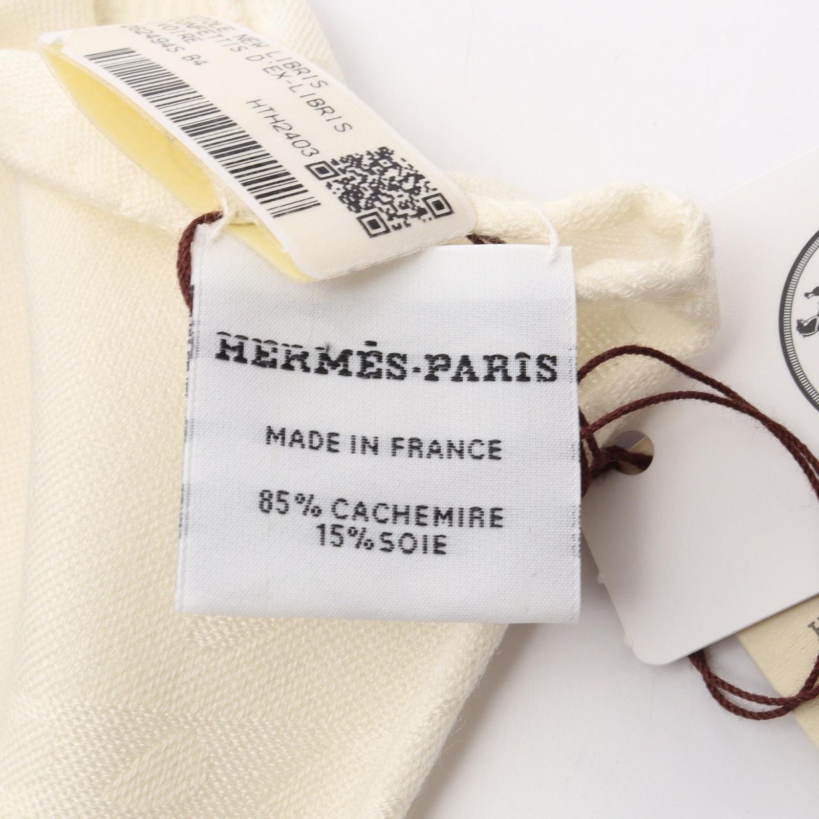 Hermes Scarf New Libris Yvoire Silk — view 2