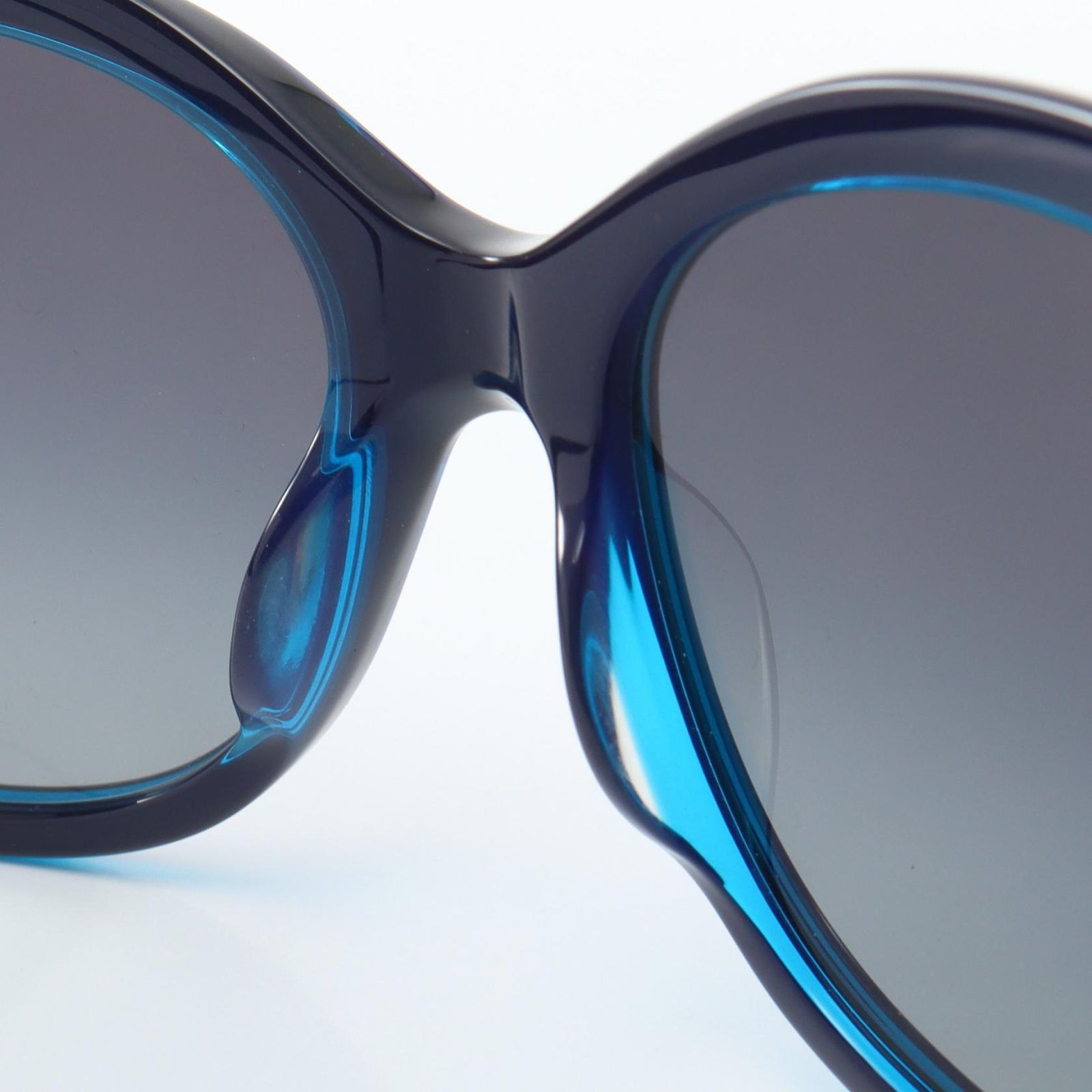 Chanel Sunglasses CC Logo Eyewear — view 5