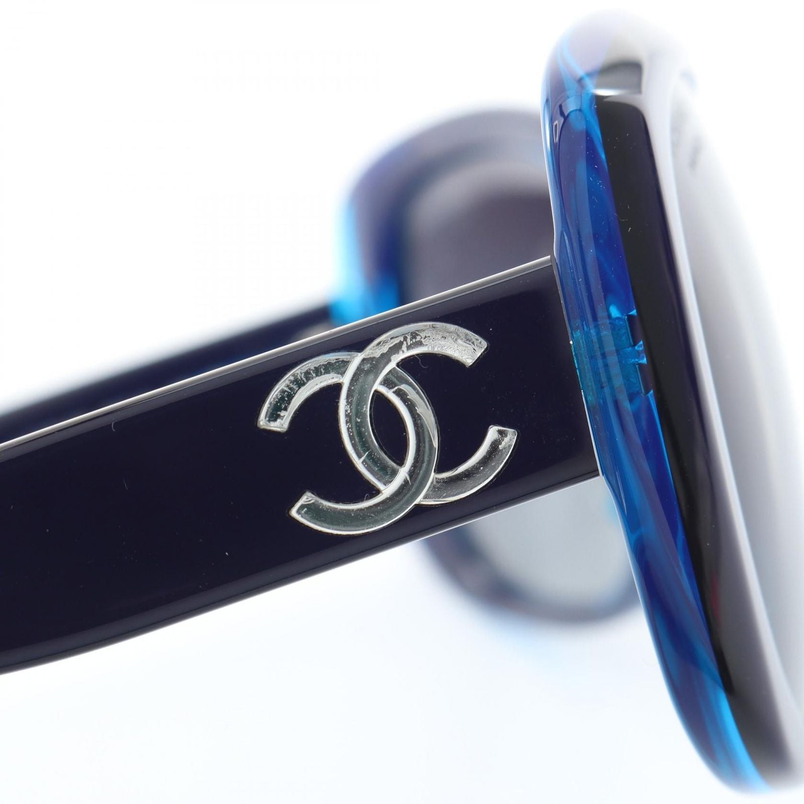 Chanel Sunglasses CC Logo Eyewear — view 6
