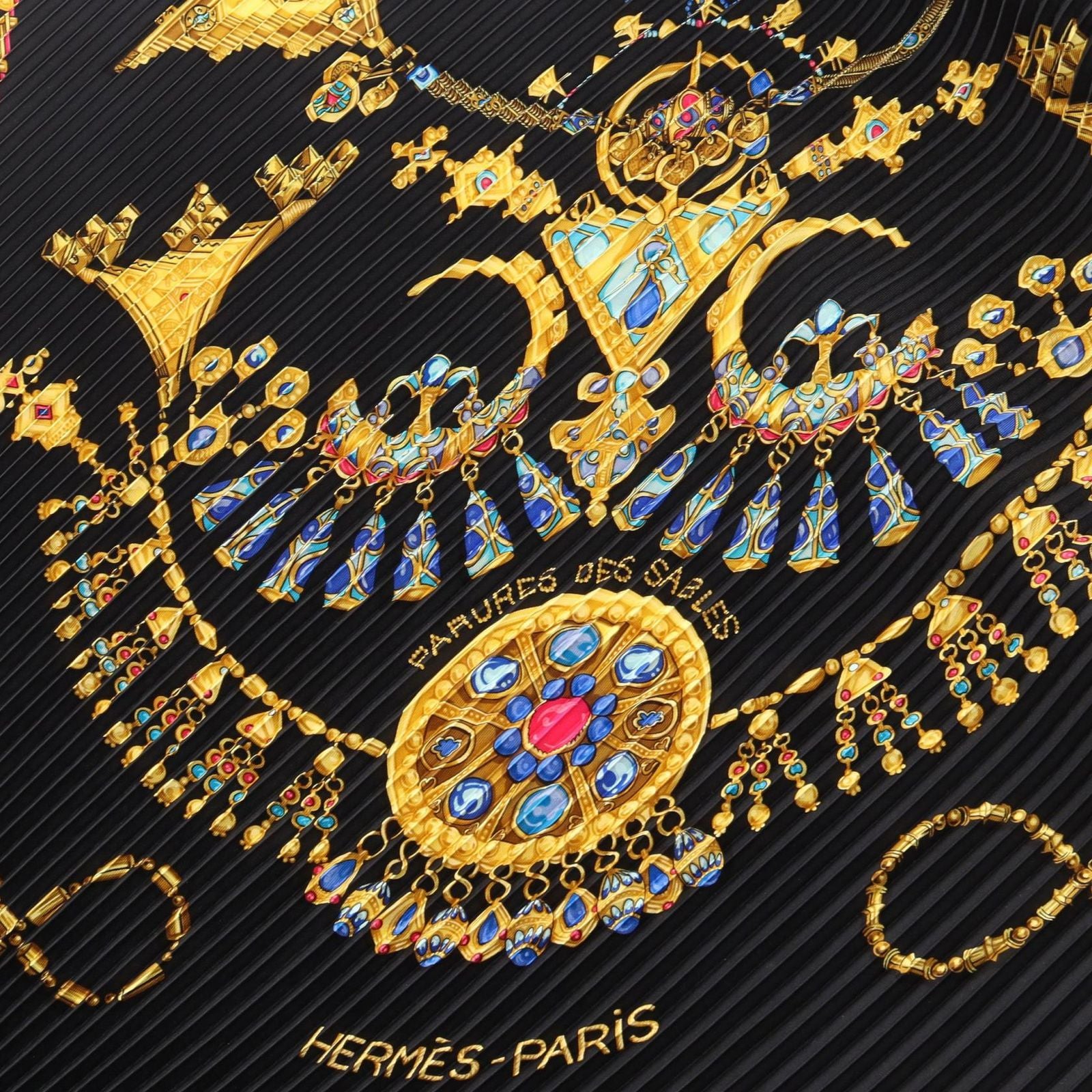 Hermes Scarf Carre Plisse Parures Des Sables Silk — view 4