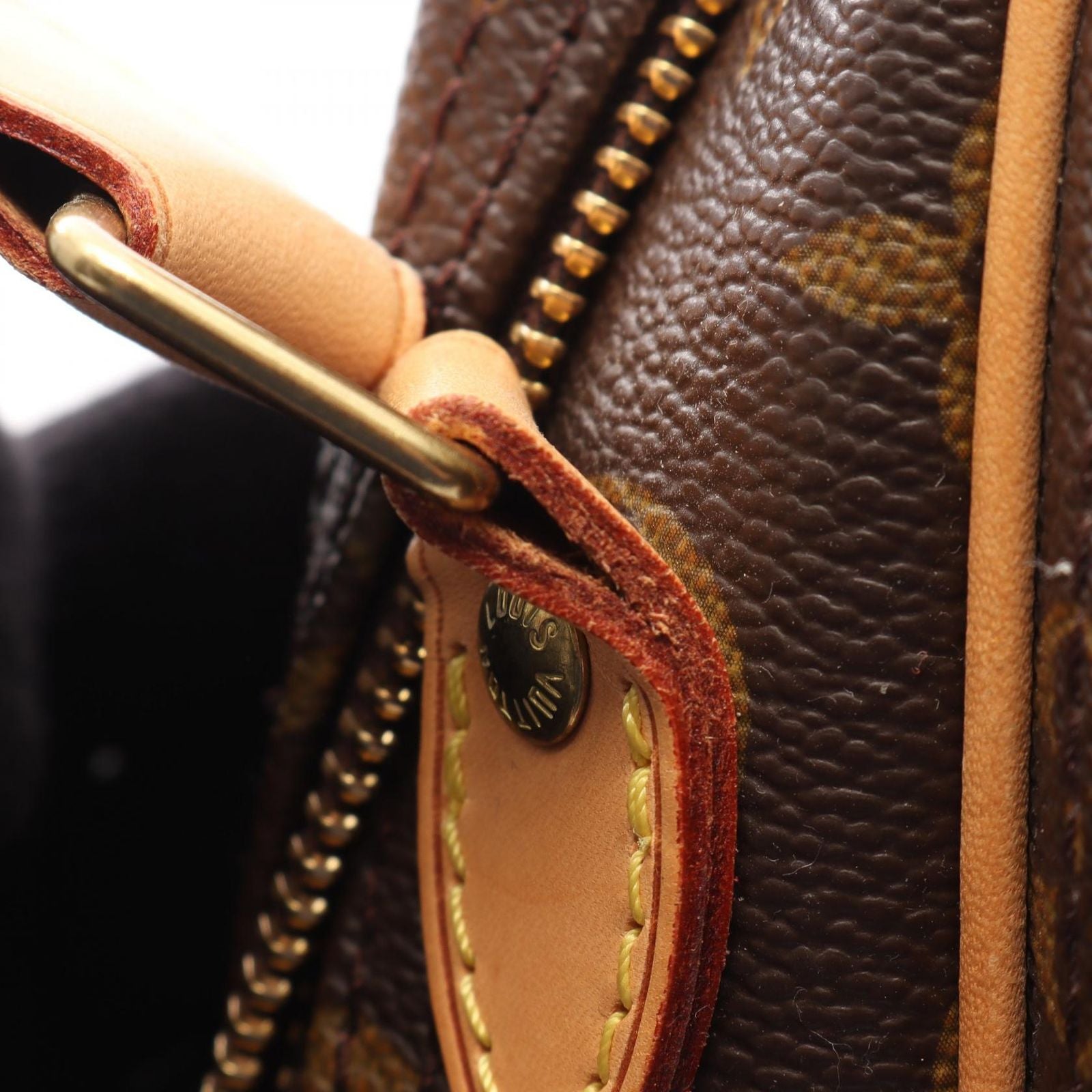 Louis Vuitton Shoulder Bag Reporter PM Leather — view 7