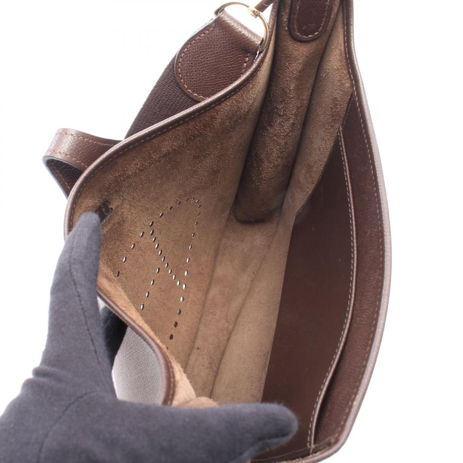Hermes Shoulder Bag Evelyne I PM Chocolat — view 3