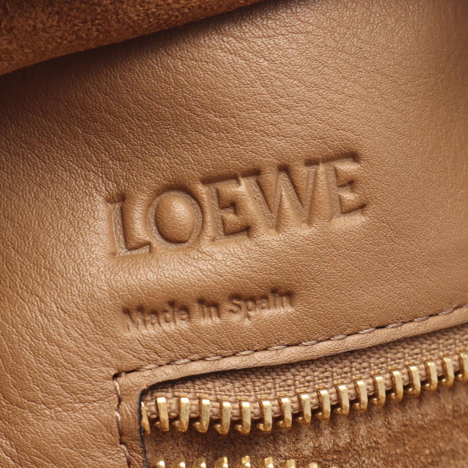 Loewe Handbag Amazona 36 2-Way Greige Leather — view 4