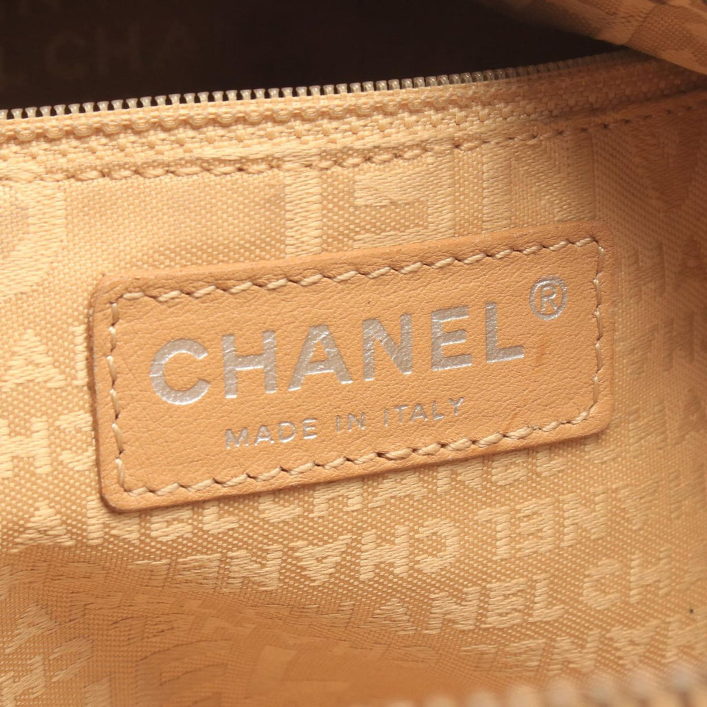 Chanel Shoulder Bag Choco Bar Beige Caviar Leather — view 4
