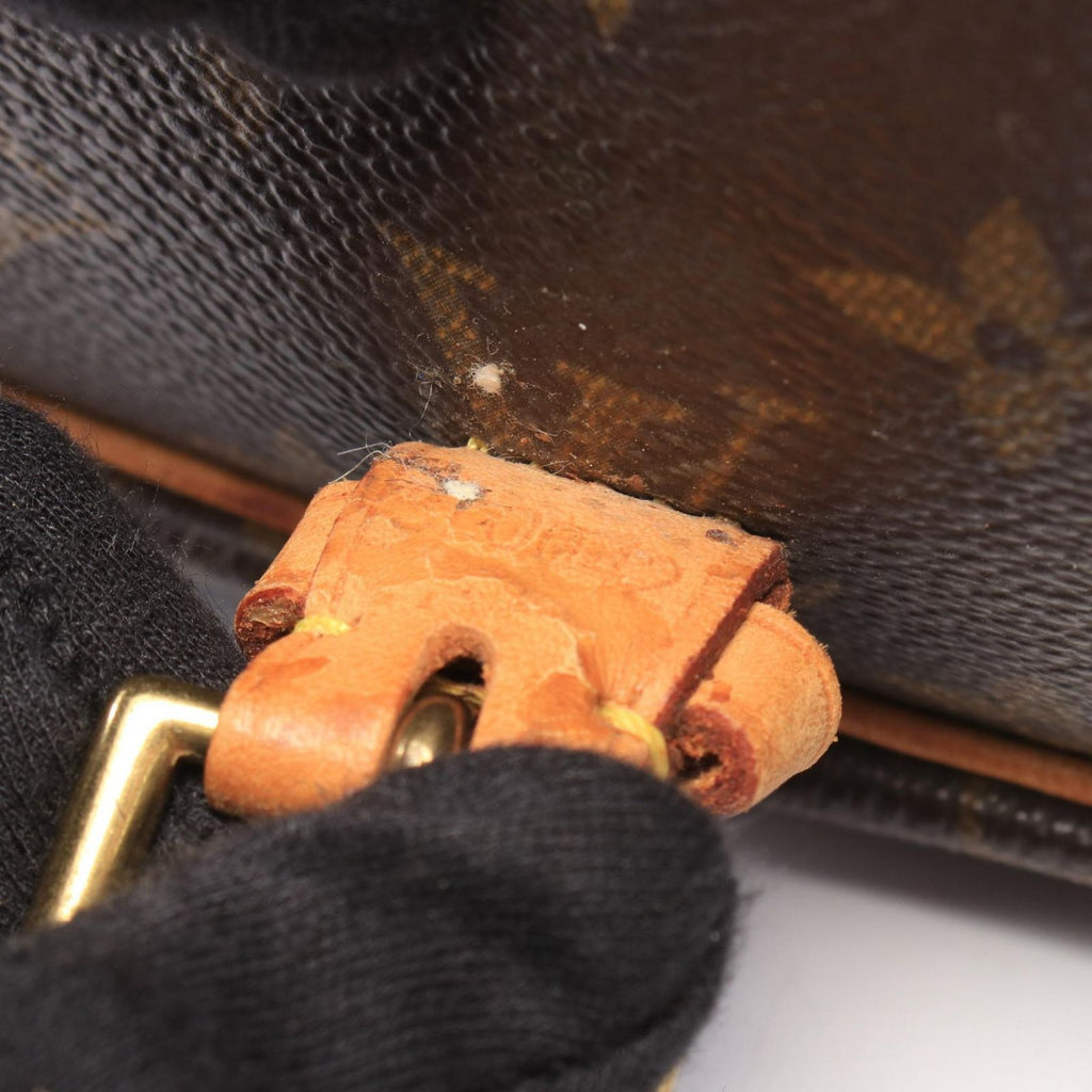 Louis Vuitton Shoulder Bag Solonge Monogram Leather — view 5