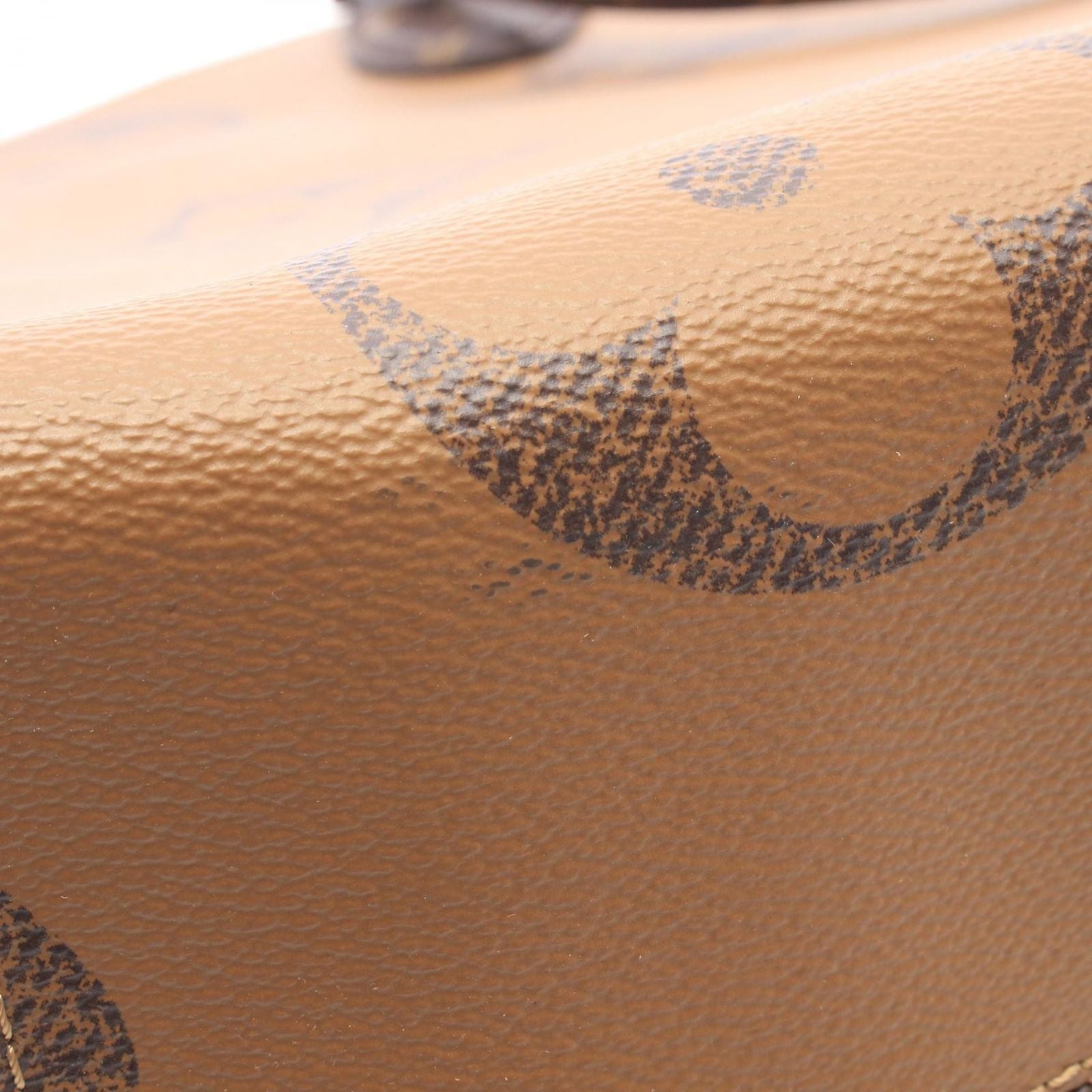 Louis Vuitton Shoulder Bag On The Go GM Monogram Giant Reverse Leather — view 7