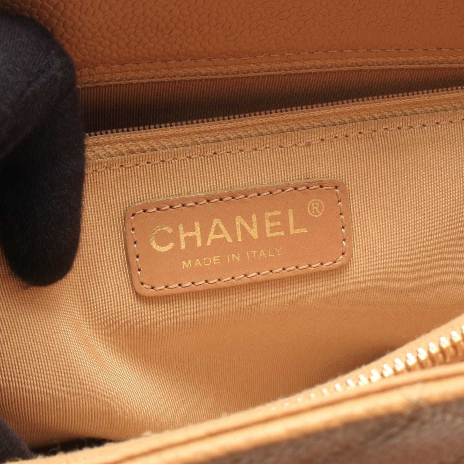 Chanel Tote Bag Quilted Grand Shopping Beige Caviar Leather GST Chain — view 4