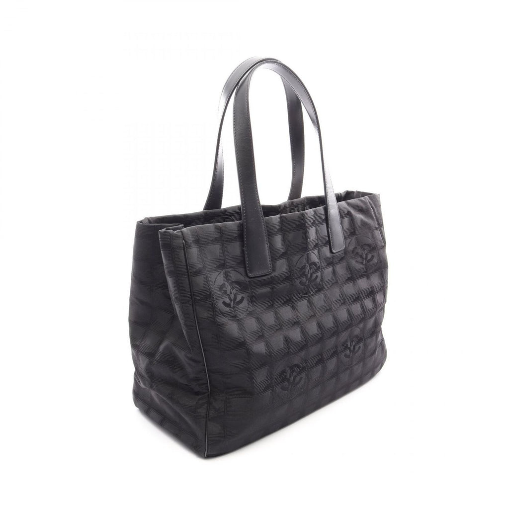 Chanel Tote Bag New Travel Line MM Black Leather MM — view 2