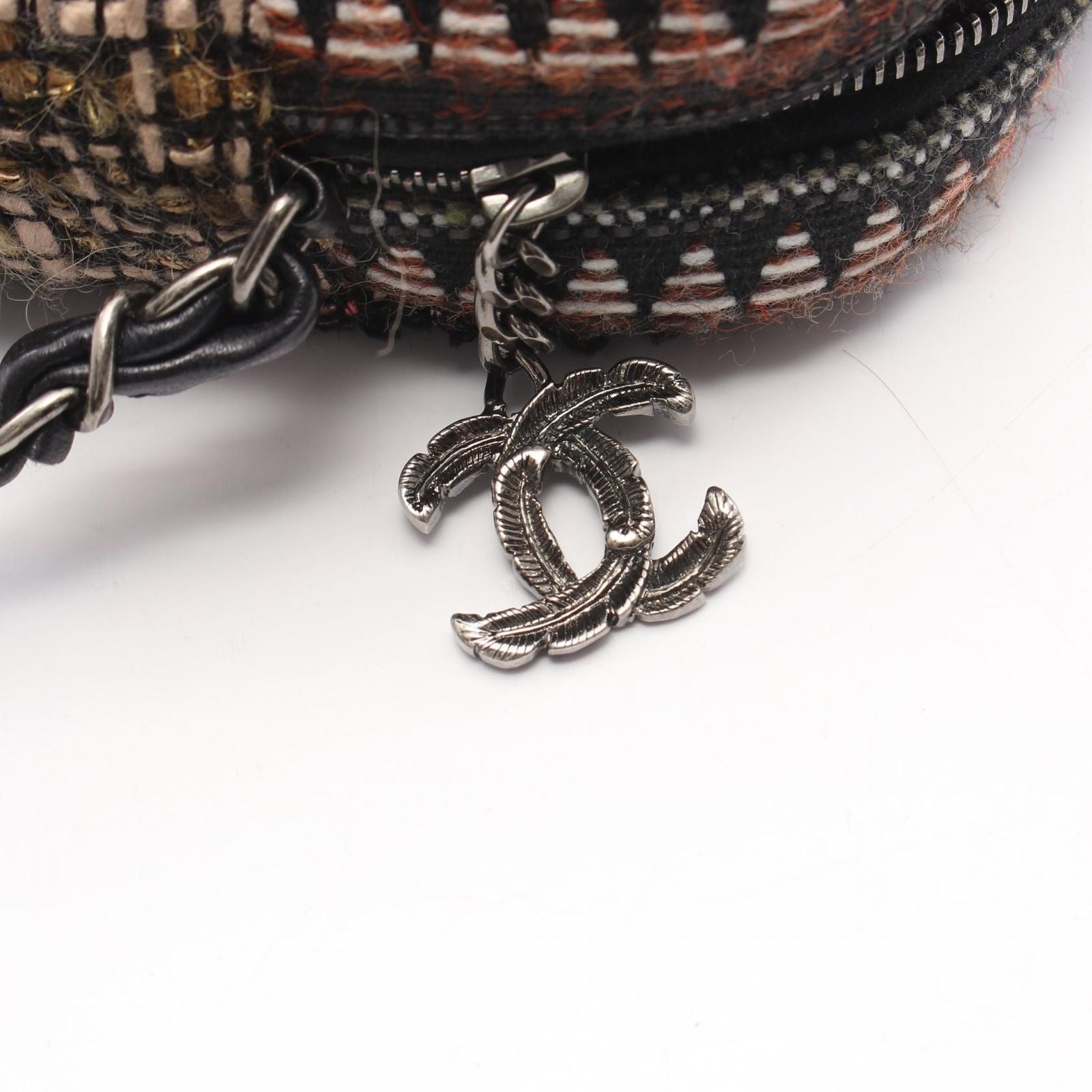 Chanel Shoulder Bag CC Logo Multicolor Fabric Leather Chain — view 8