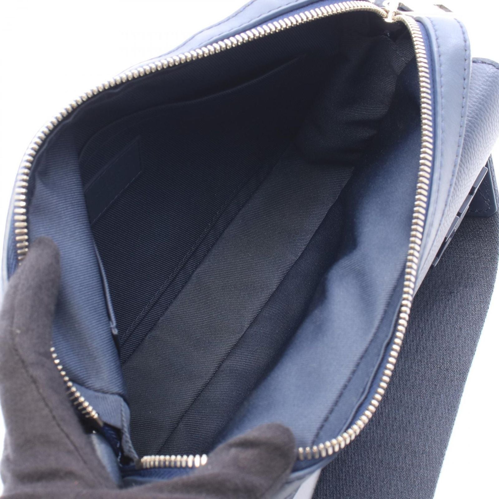 Louis Vuitton Shoulder Bag Fast Line Messenger Aerogram Navy Leather — view 3